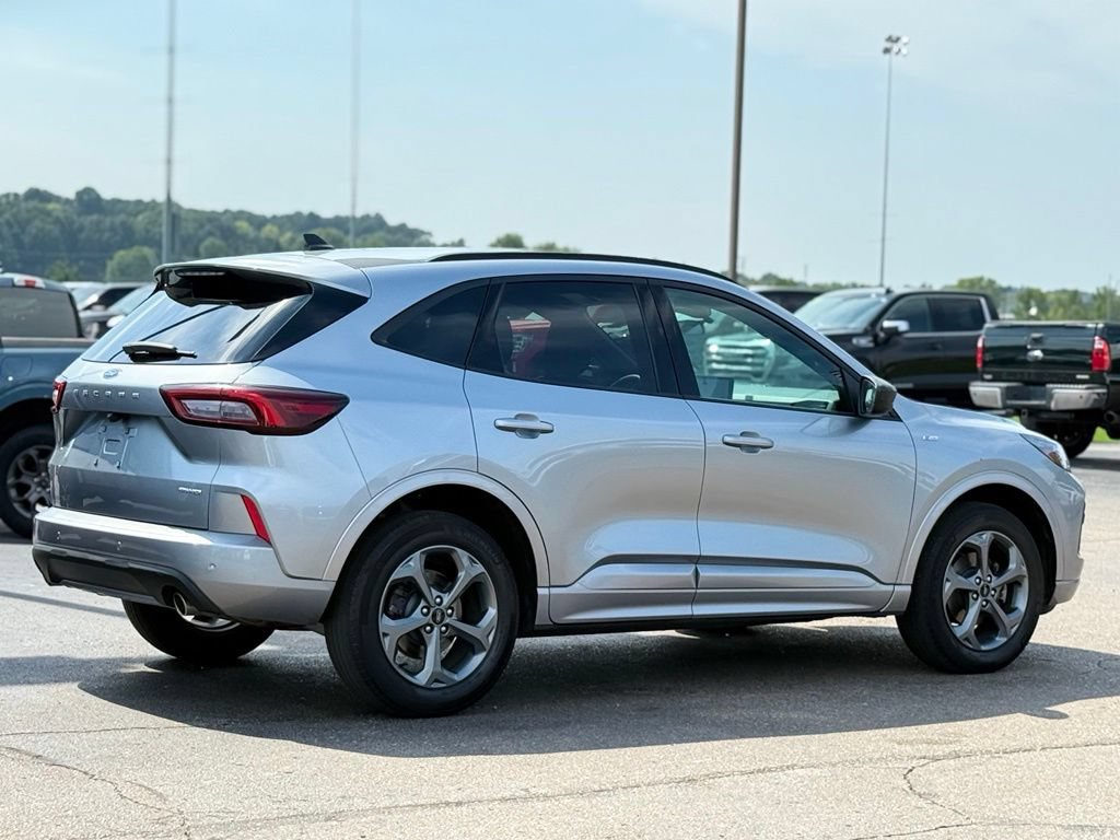 Certified 2024 Ford Escape ST-Line w/ Tech Pack #1 AWD/4WD image 32