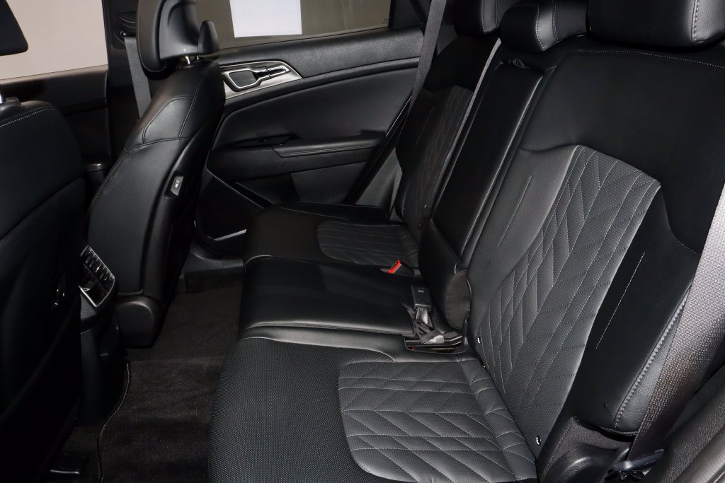 Used 2023 Kia Sportage X-Line w/ X-Line Premium Package AWD/4WD image 22