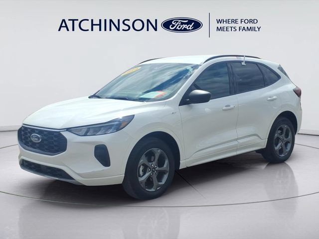 Certified 2024 Ford Escape ST-Line w/ Tech Pack #1 AWD/4WD image 1