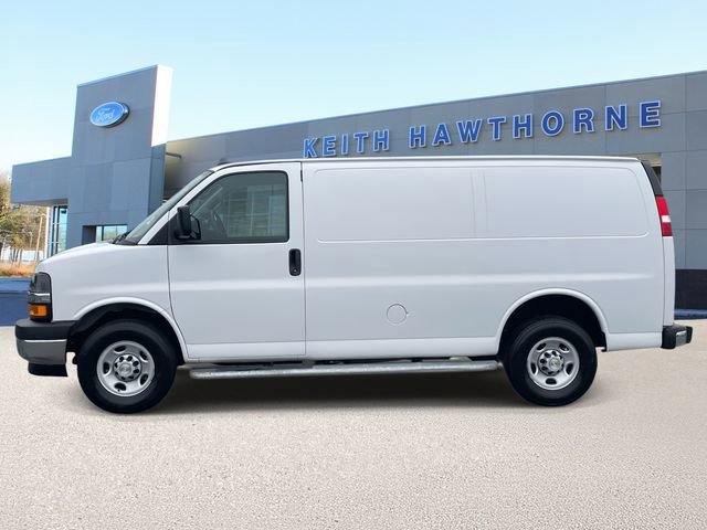 Used 2024 Chevrolet Express 2500 Work Van w/ Driver Convenience Package video 2