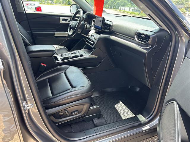 Certified 2023 Ford Explorer XLT w/ Equipment Group 202A AWD/4WD image 20