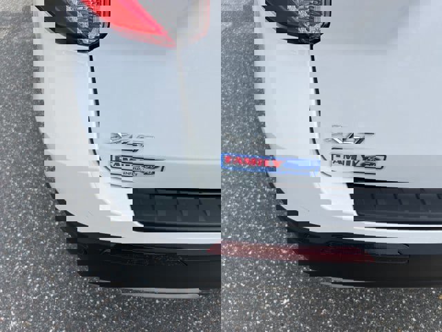 Certified 2023 Ford Explorer XLT w/ Equipment Group 202A image 27