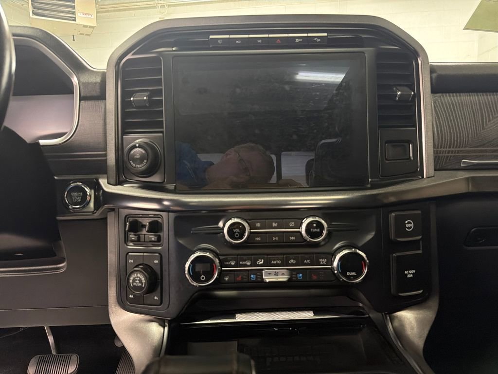 Certified 2021 Ford F150 Platinum w/ Equipment Group 701A High image 23