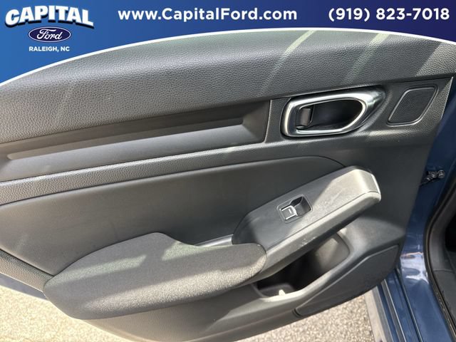 Used 2025 Honda Civic Sport image 17