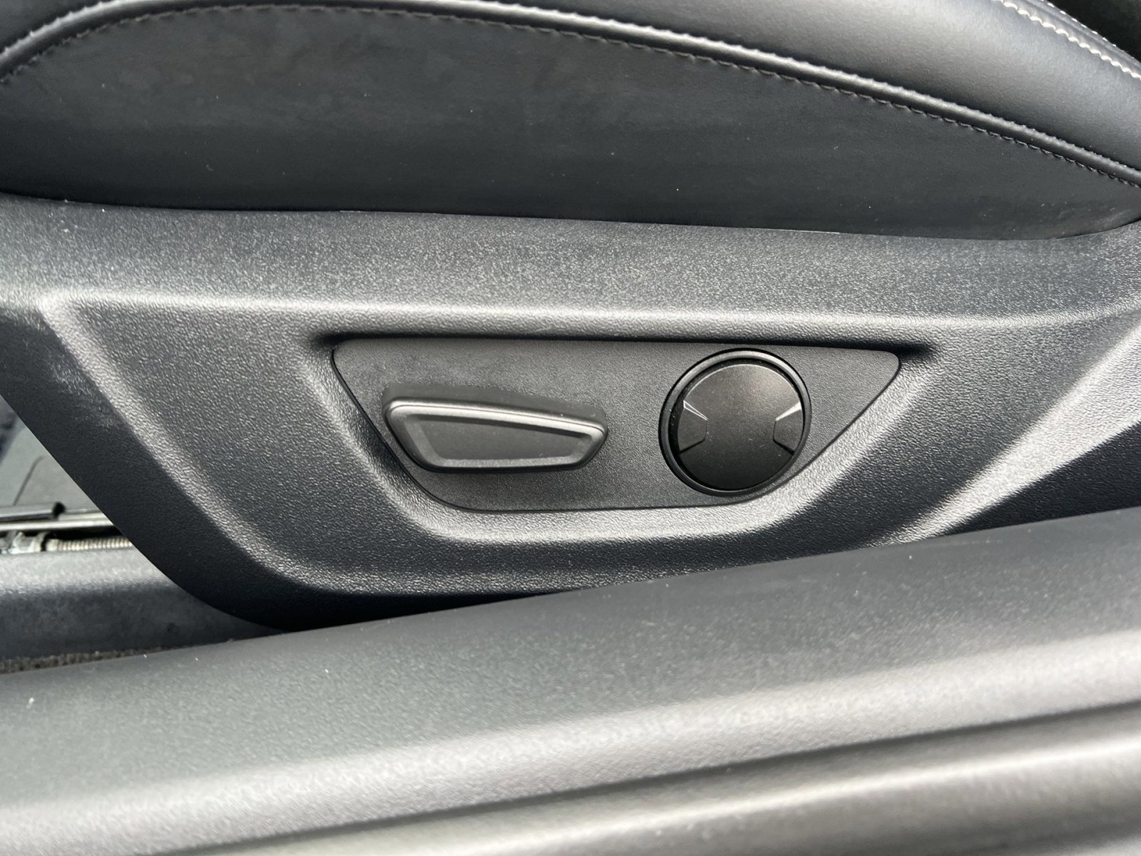 Certified 2025 Ford Mustang Coupe image 14