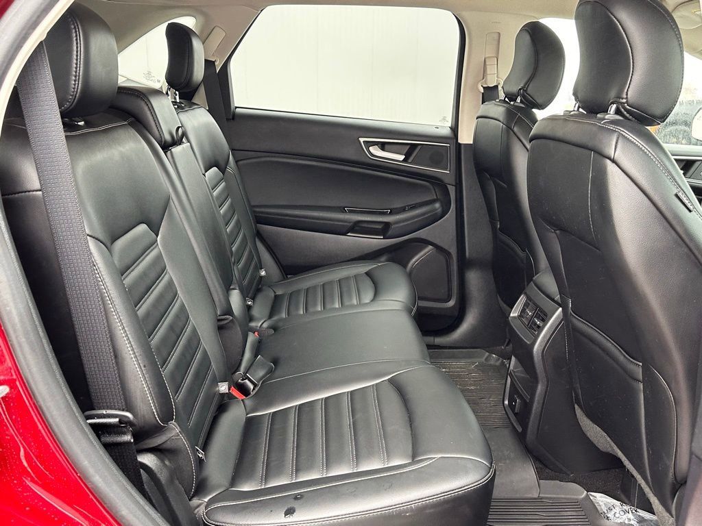 Certified 2019 Ford Edge SEL w/ Equipment Group 201A AWD/4WD image 17