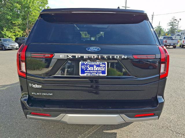 Certified 2025 Ford Expedition Platinum AWD/4WD image 5