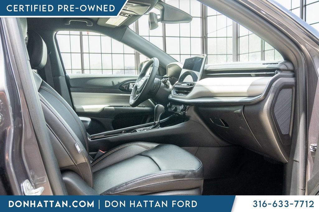 Used 2024 Jeep Compass Limited AWD/4WD image 23