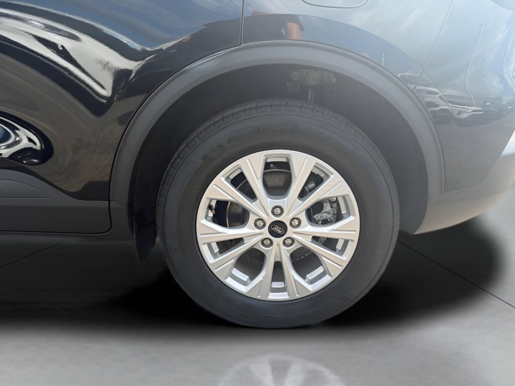 Certified 2024 Ford Escape Active w/ Cold Weather Package FWD image 13