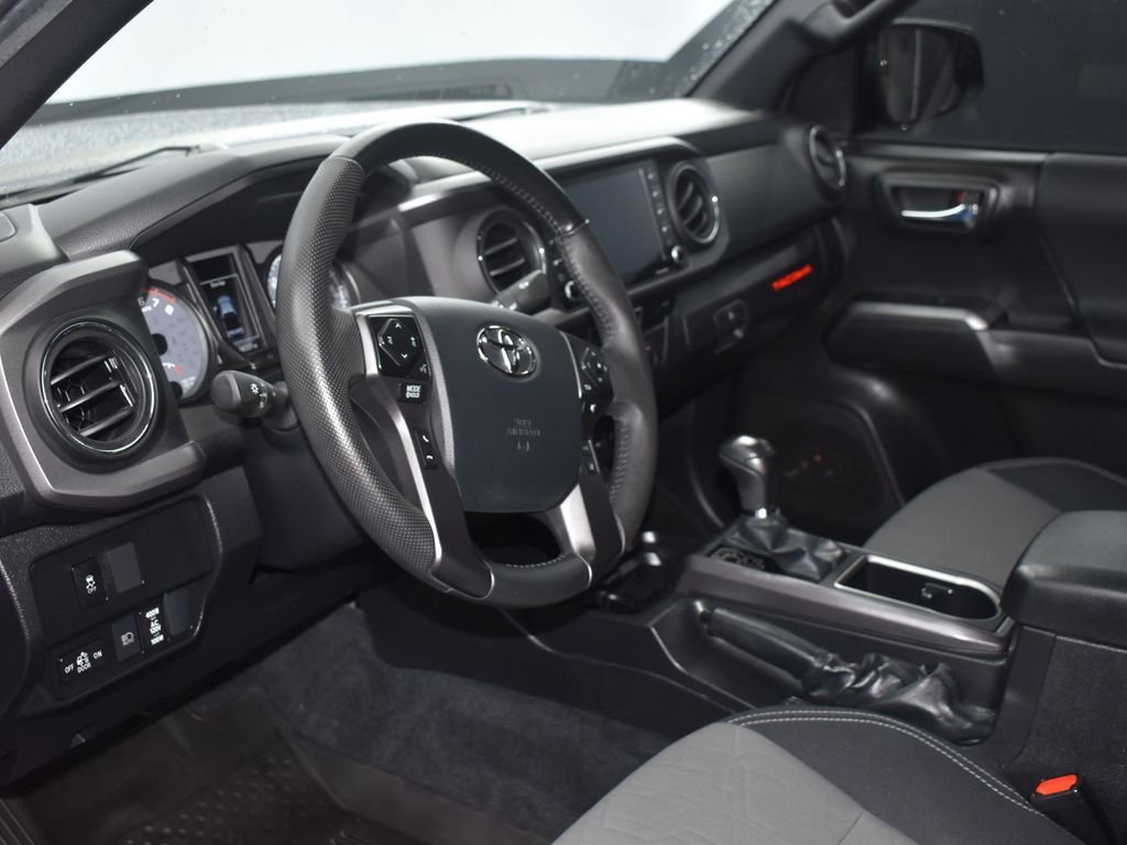 Used 2023 Toyota Tacoma TRD Off-Road image 8