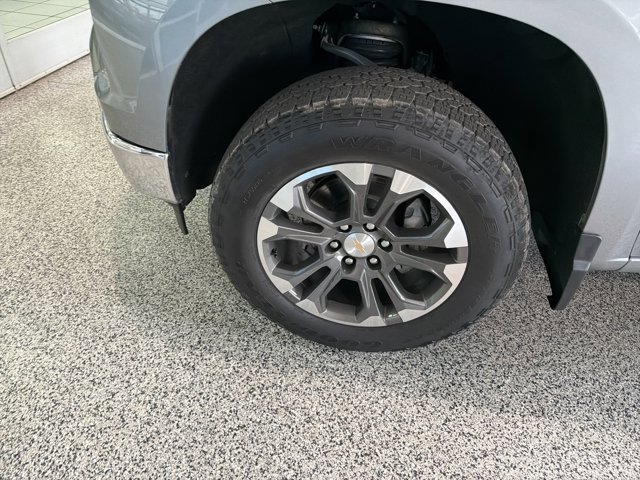 Used 2024 Chevrolet Silverado 1500 LTZ w/ Technology Package image 6