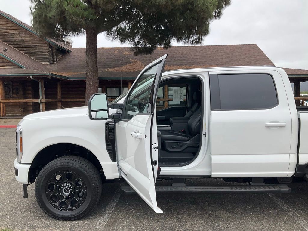 Certified 2025 Ford F350 Lariat w/ Black Appearance Package image 70