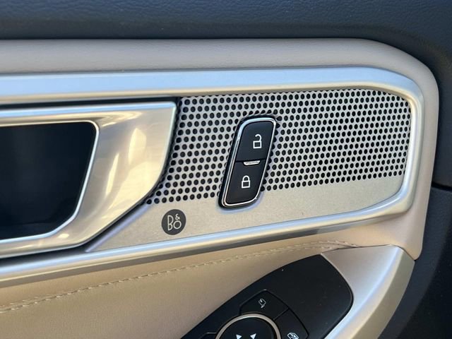 Certified 2023 Ford Explorer XLT w/ Equipment Group 202A image 21