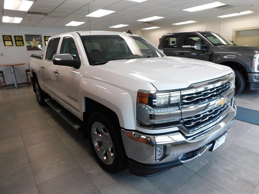 Used 2018 Chevrolet Silverado 1500 LTZ w/ Sport Package AWD/4WD image 3