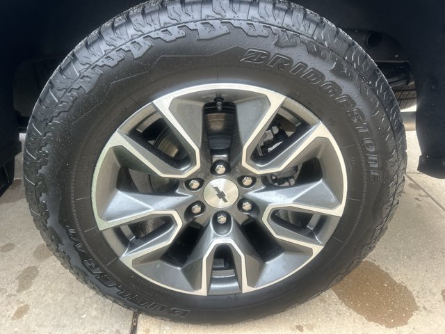 Used 2025 Chevrolet Silverado 1500 RST AWD/4WD image 9