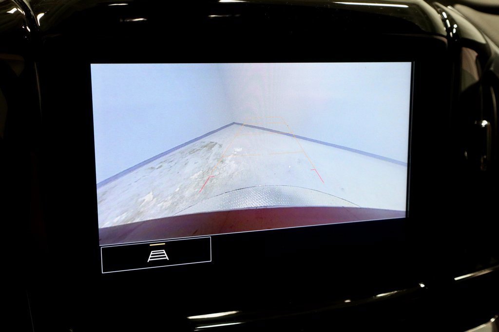 Used 2023 Chevrolet Traverse LT image 9