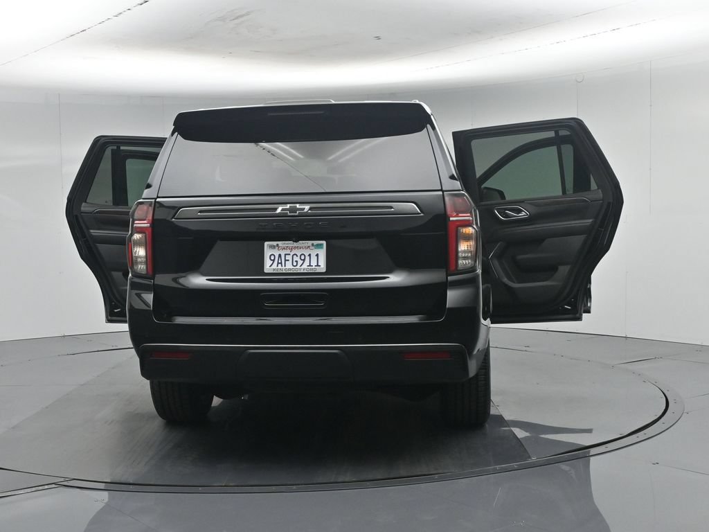 Used 2022 Chevrolet Tahoe Z71 w/ Luxury Package AWD/4WD image 40