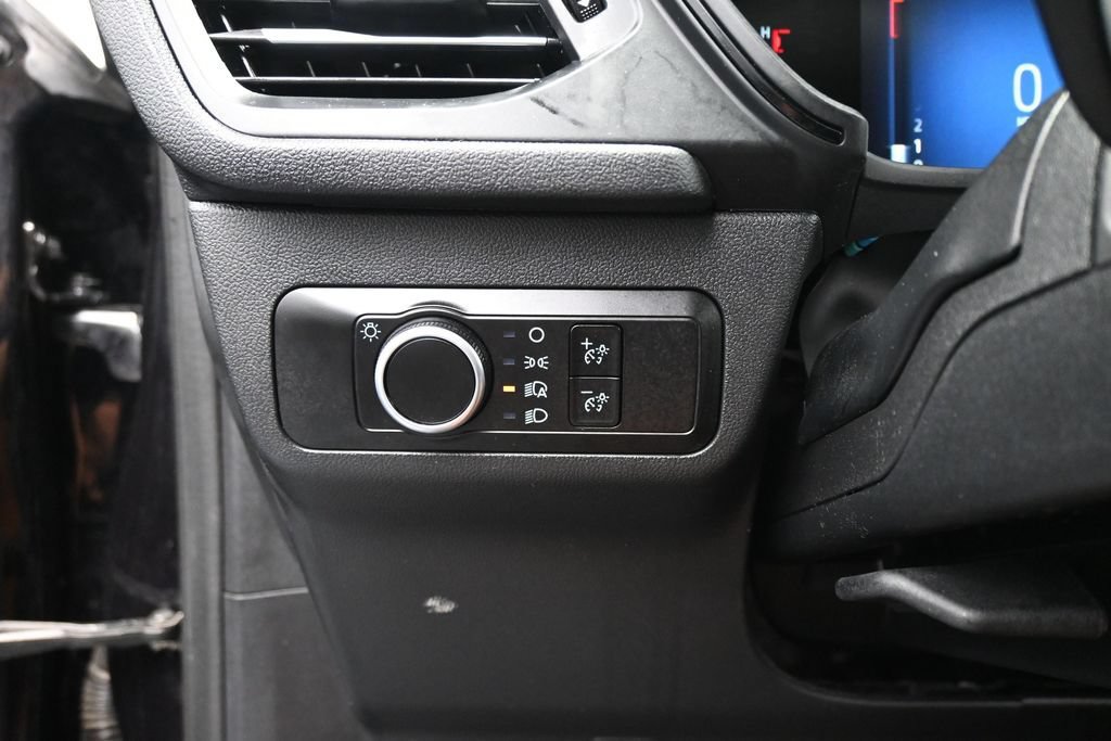 Certified 2025 Ford Escape ST-Line FWD image 14