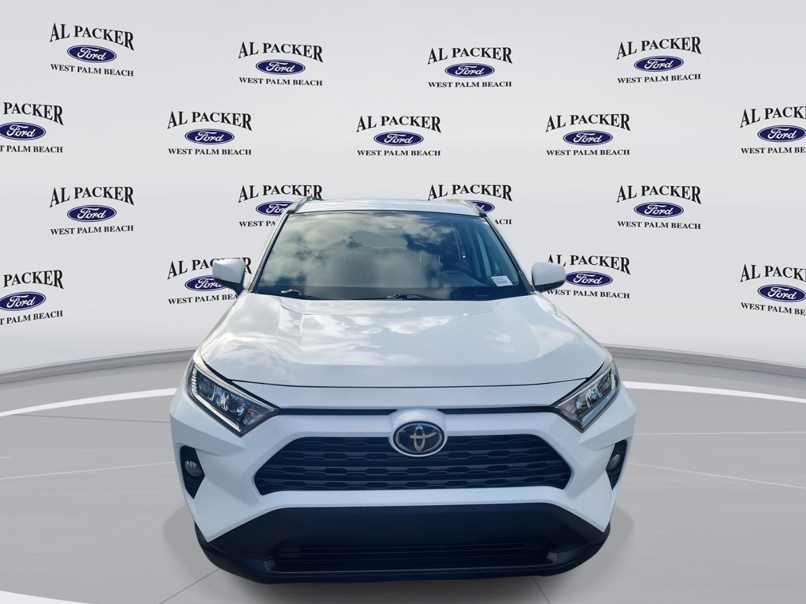 Used 2021 Toyota RAV4 XLE image 9