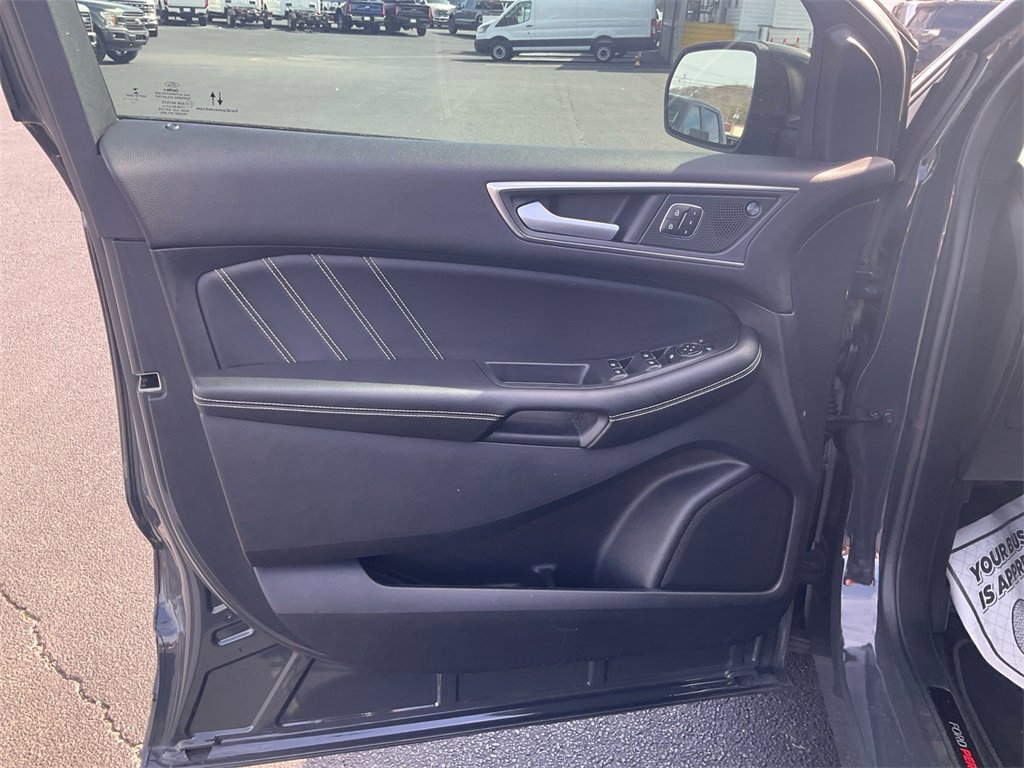 Certified 2021 Ford Edge ST image 17