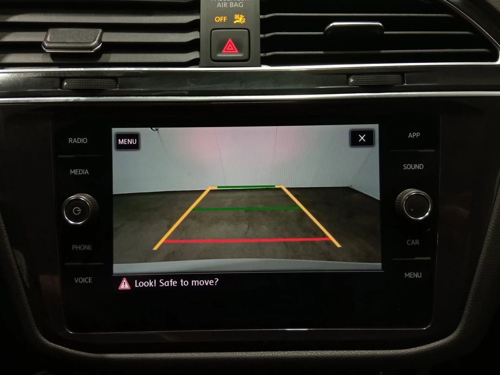 Used 2020 Volkswagen Tiguan SE w/ 3rd Row Seat Package image 24