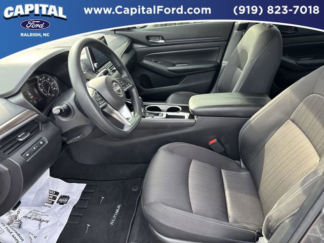 Used 2024 Nissan Altima 2.5 SV image 17