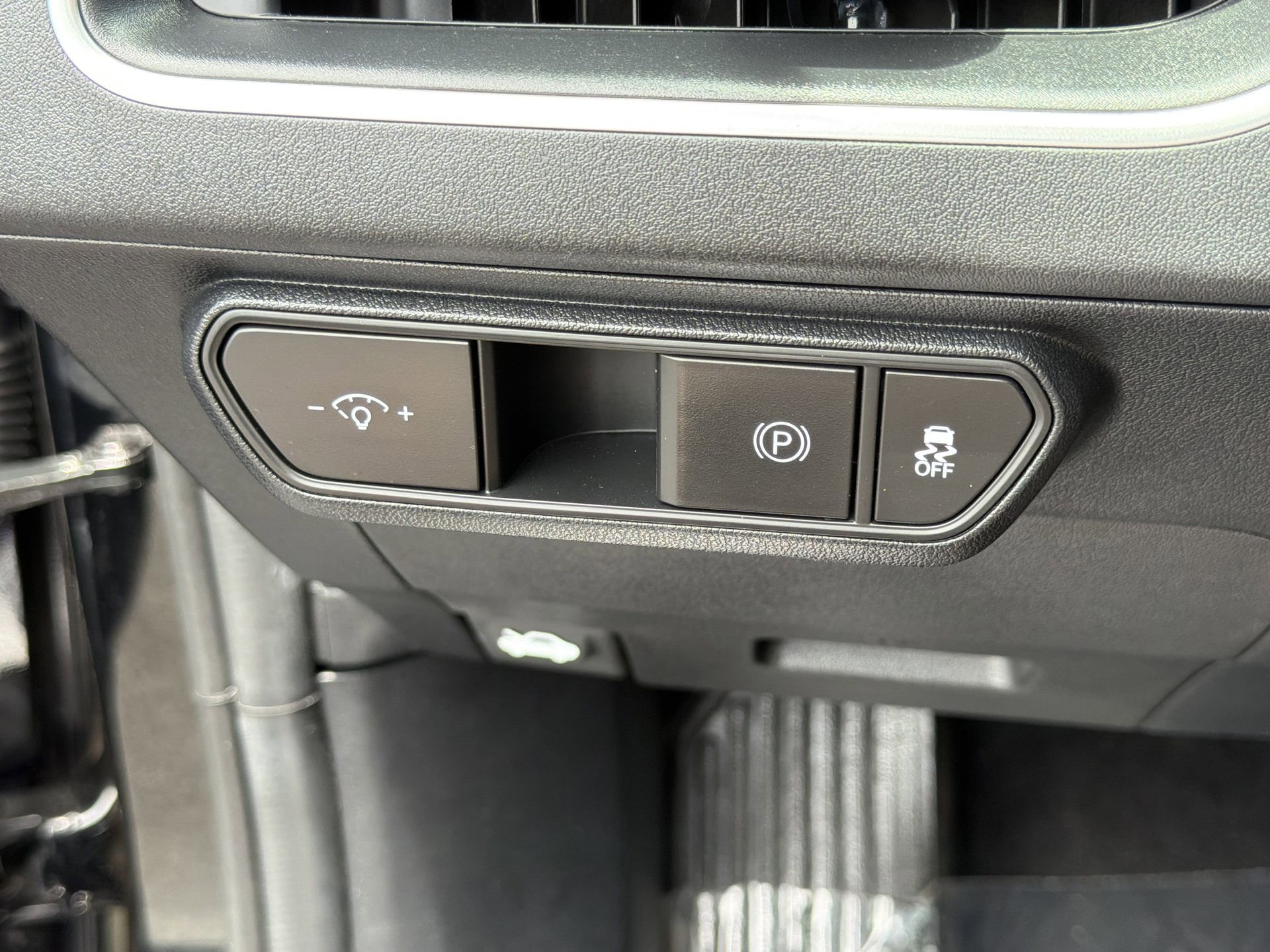 Used 2025 Kia K4 FWD image 15