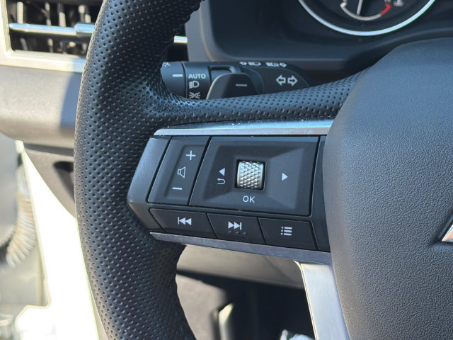 Used 2022 Mitsubishi Outlander SE AWD/4WD image 27
