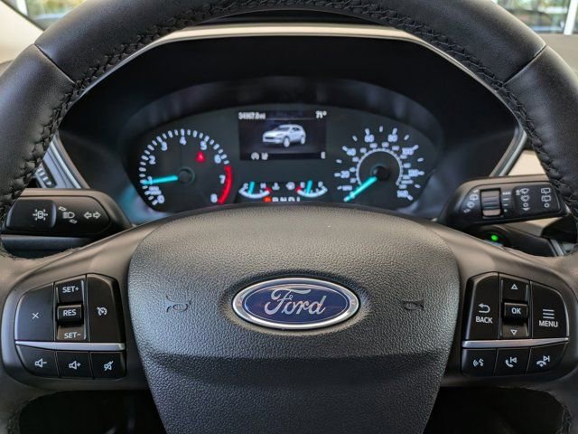 Certified 2022 Ford Escape SE w/ SE Sport Appearance Package image 24