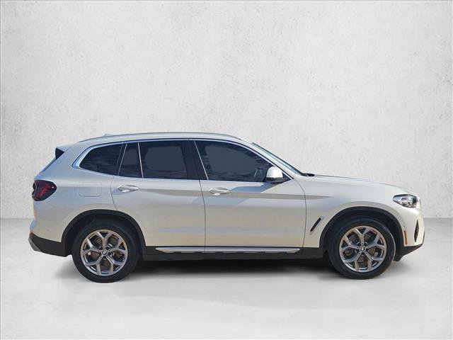 Used 2024 BMW X3 sDrive30i w/ Premium Package RWD image 4
