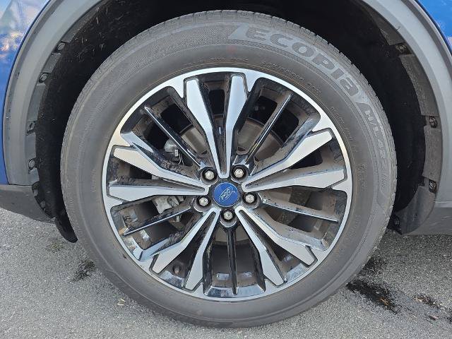 Certified 2022 Ford Escape SE w/ SE Sport Appearance Package FWD image 32