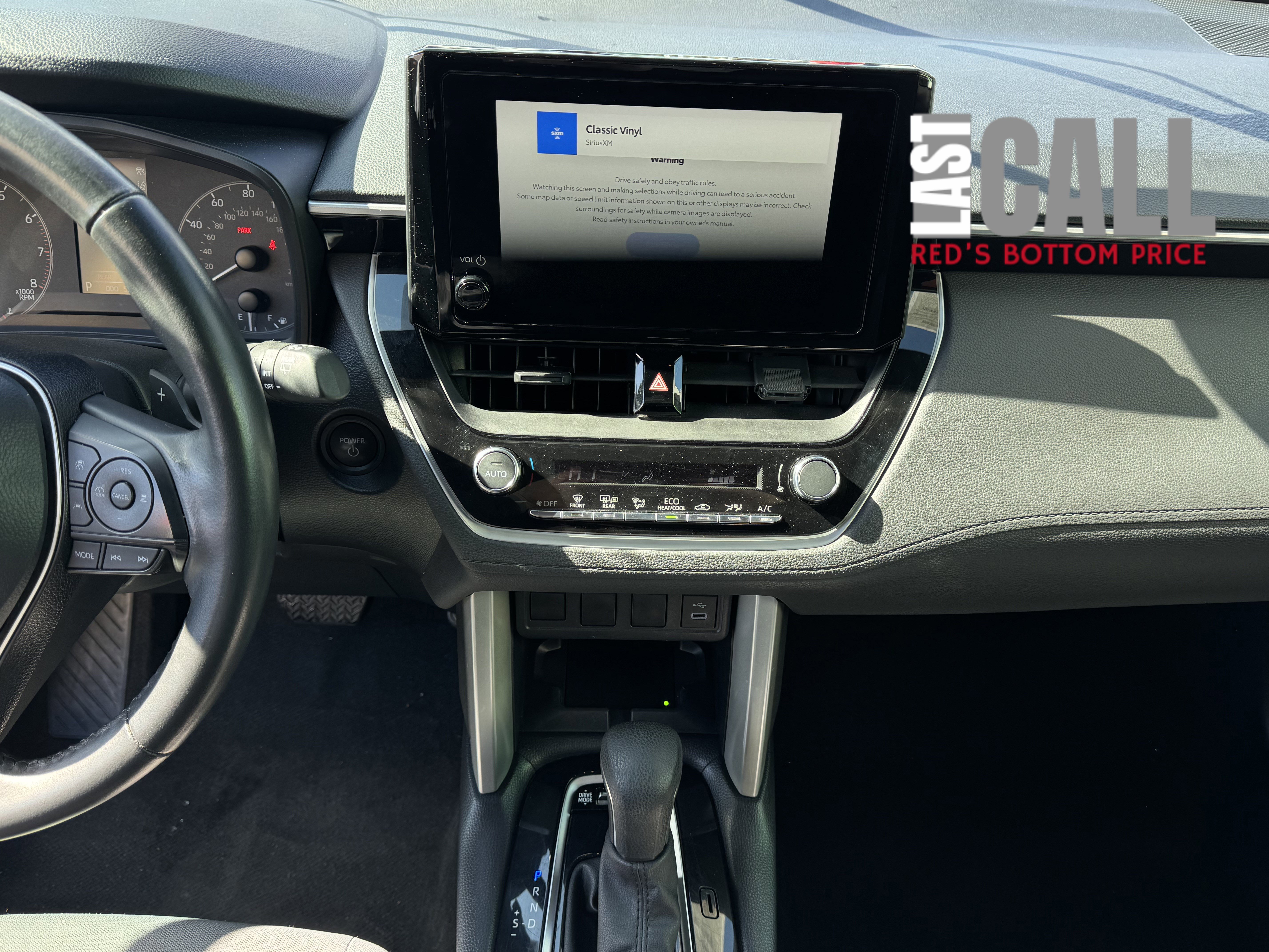 Used 2024 Toyota Corolla Cross SE image 17