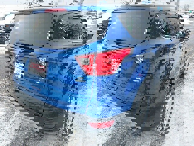 Certified 2019 Ford Escape SE image 5