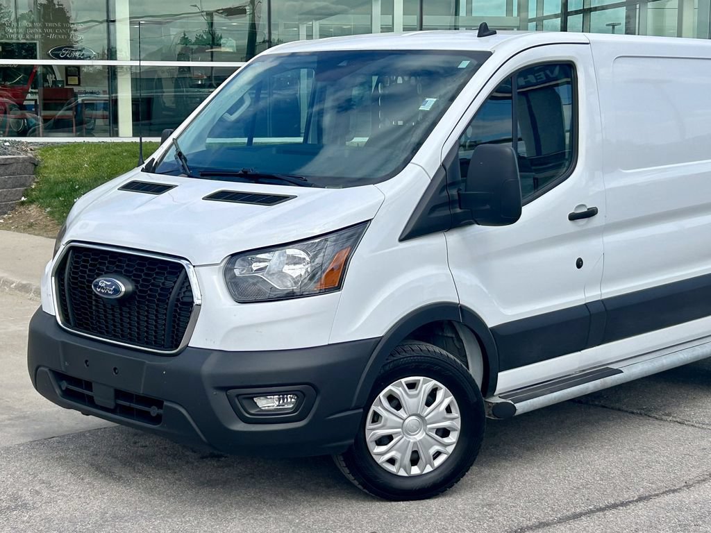Certified 2025 Ford Transit 250 Low Roof w/ Exterior Upgrade Package RWD image 2