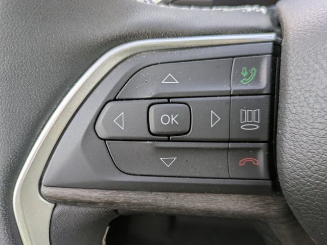 Used 2025 Jeep Grand Cherokee Limited w/ Luxury Tech Group II AWD/4WD image 26