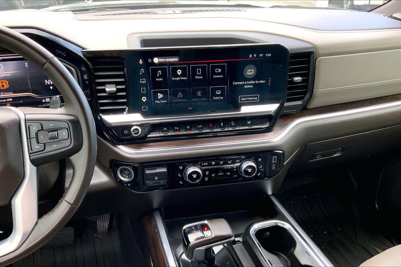 Used 2024 GMC Sierra 1500 SLT AWD/4WD image 7
