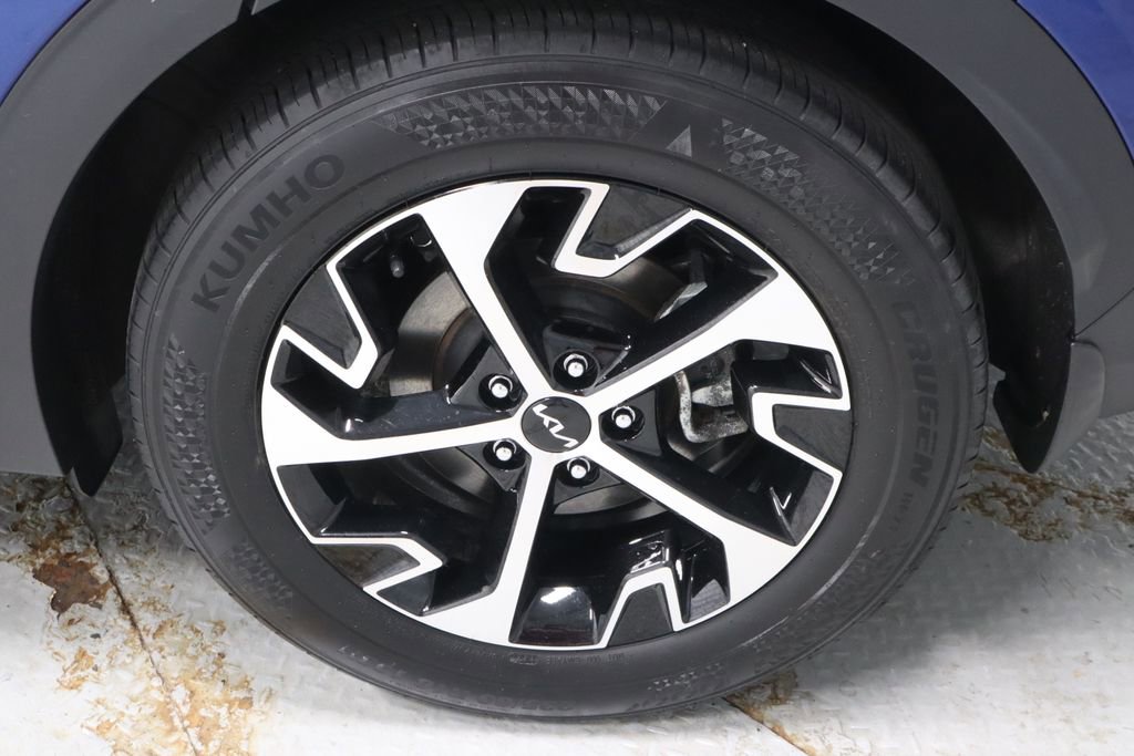 Used 2023 Kia Sportage EX FWD image 19