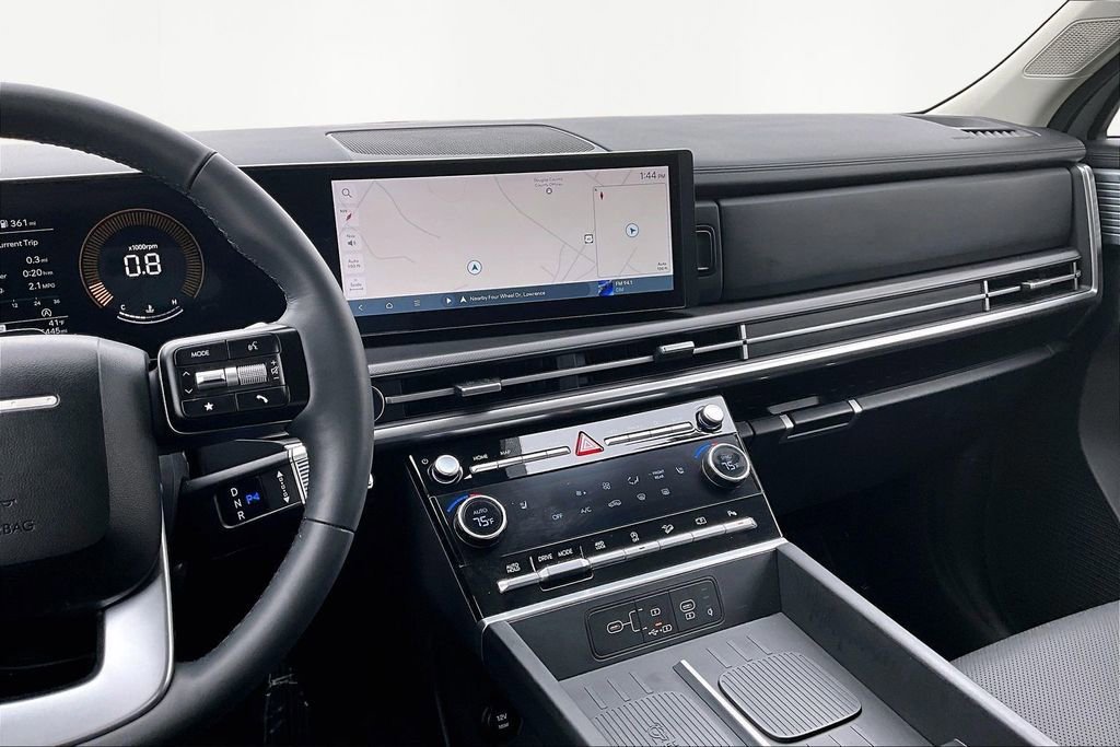 Used 2025 Hyundai Santa Fe XRT image 7