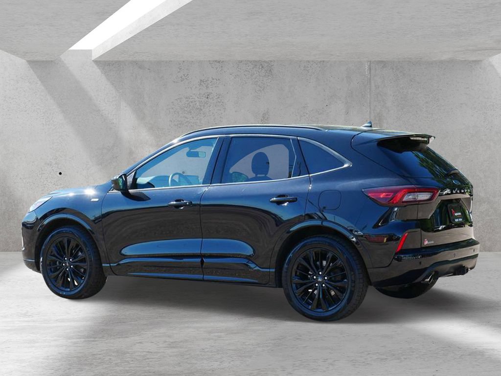 Certified 2023 Ford Escape ST-Line Elite w/ Premium Technology Package AWD/4WD image 4