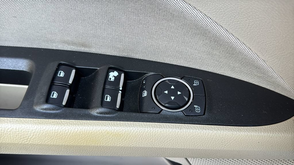 Certified 2020 Ford Fusion SE FWD image 19