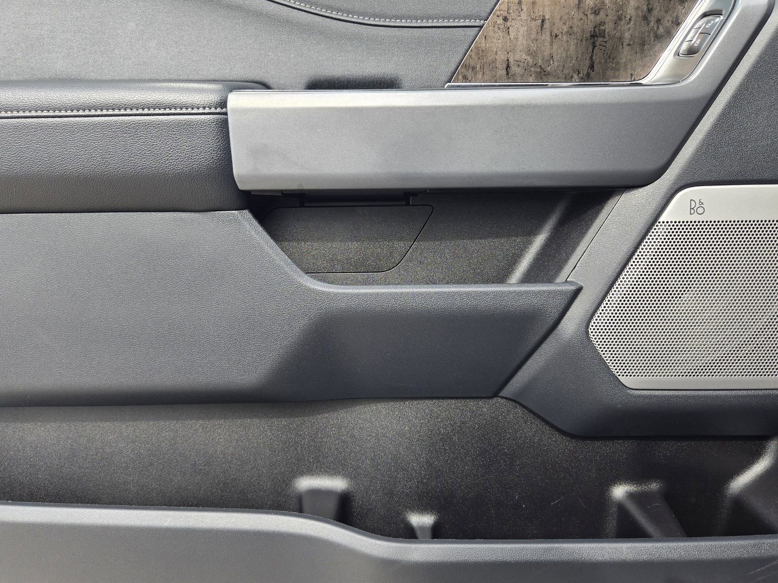 Certified 2024 Ford F250 Lariat w/ Chrome Package AWD/4WD image 25