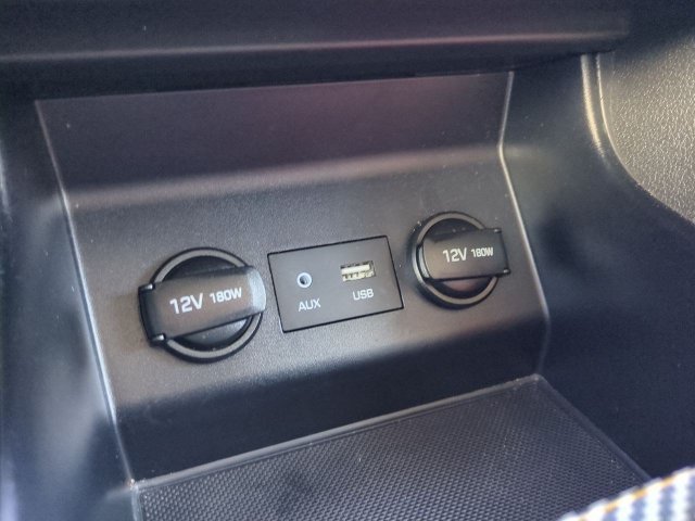 Used 2020 Hyundai Elantra Value Edition w/ Winter Weather Package FWD image 20