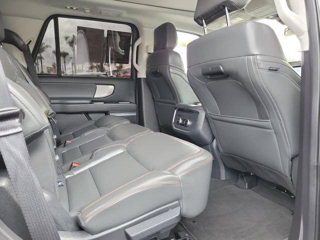Certified 2025 Ford Expedition Active AWD/4WD image 23