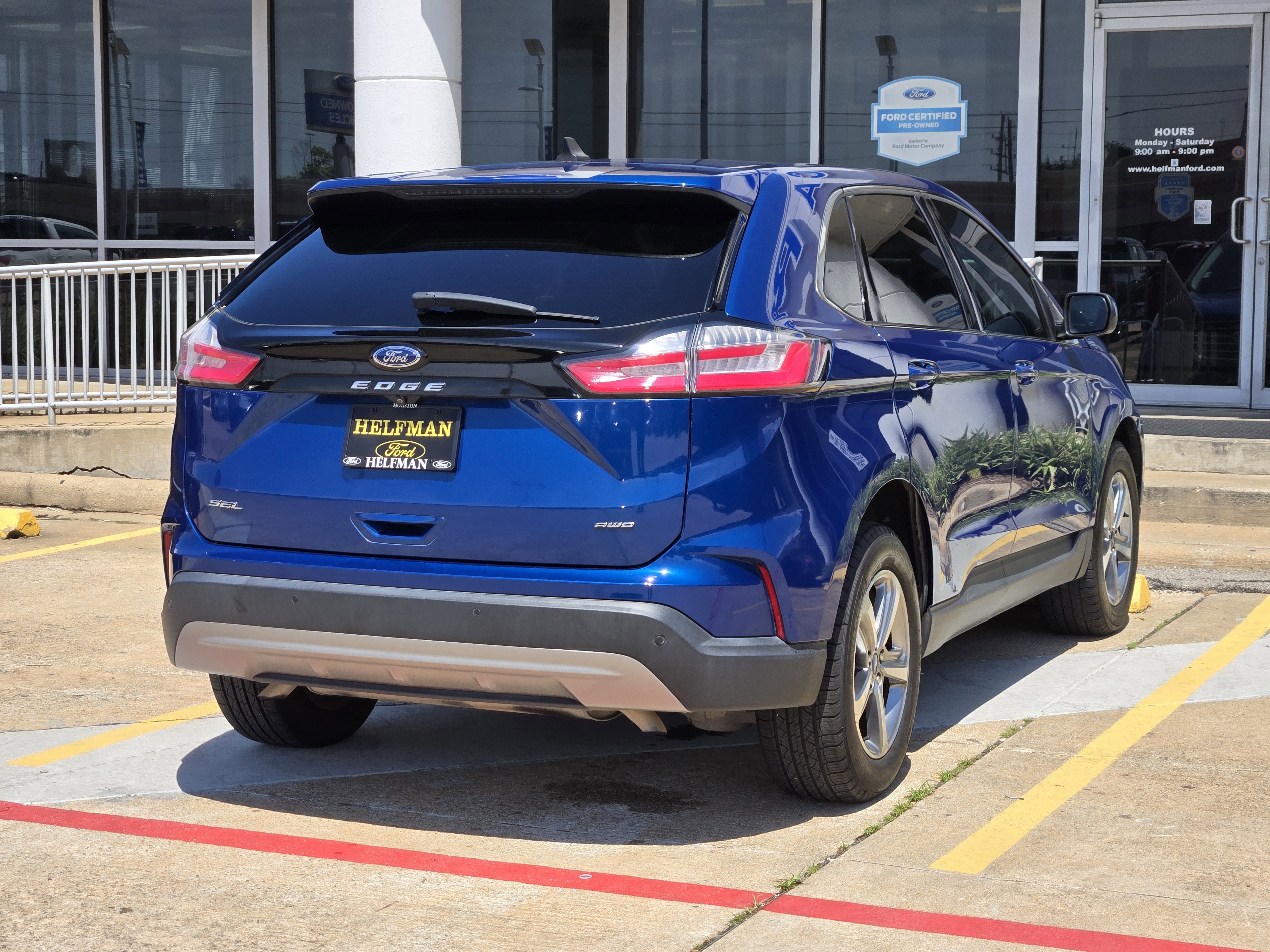 Certified 2022 Ford Edge SEL w/ Convenience Package AWD/4WD image 4