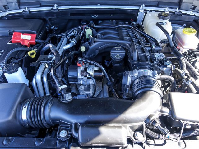 Used 2023 Jeep Wrangler Unlimited Sahara AWD/4WD image 28