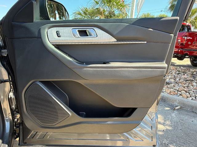 Certified 2025 Ford Explorer Active image 34