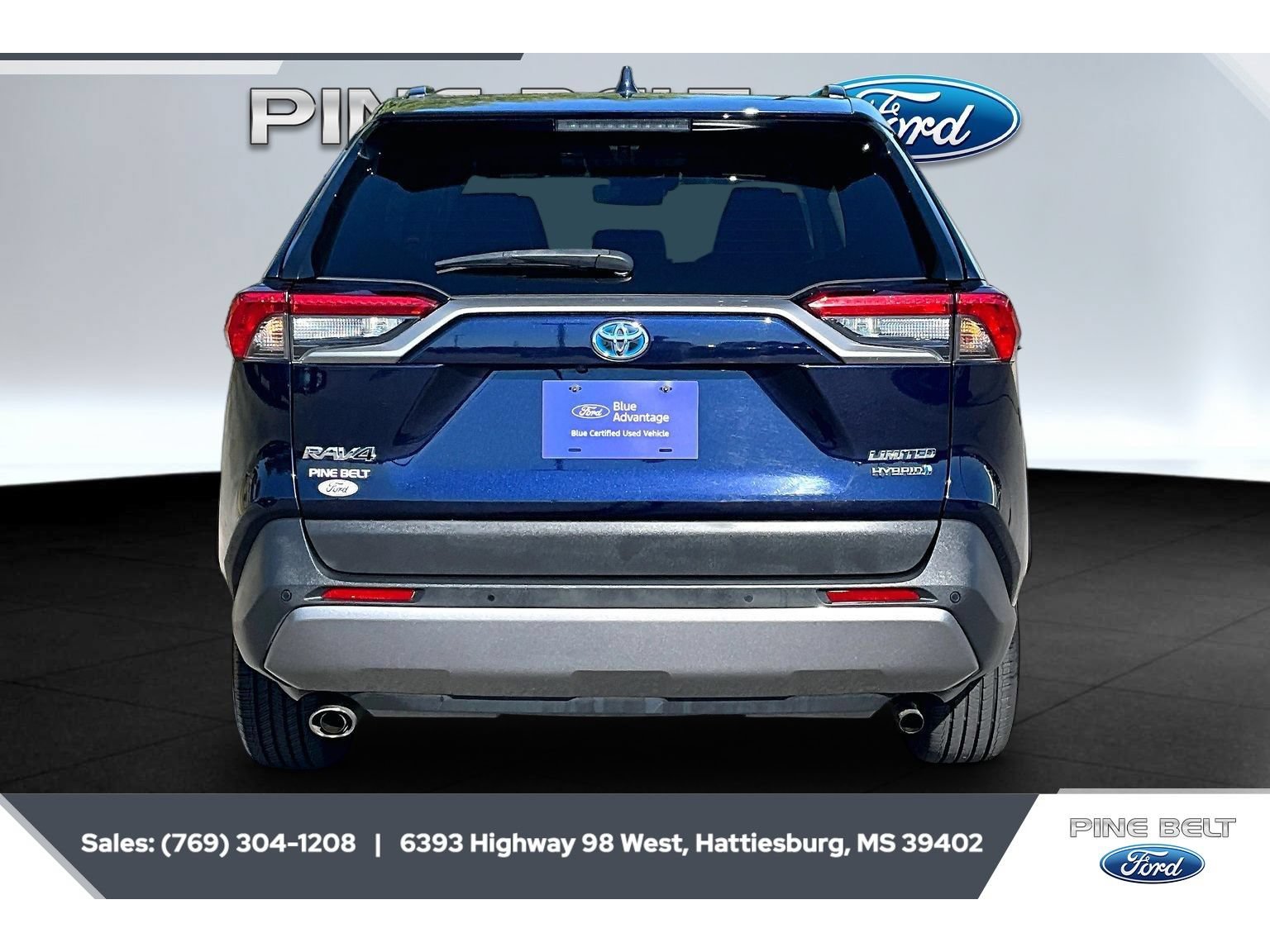 Used 2020 Toyota RAV4 Limited AWD/4WD image 4