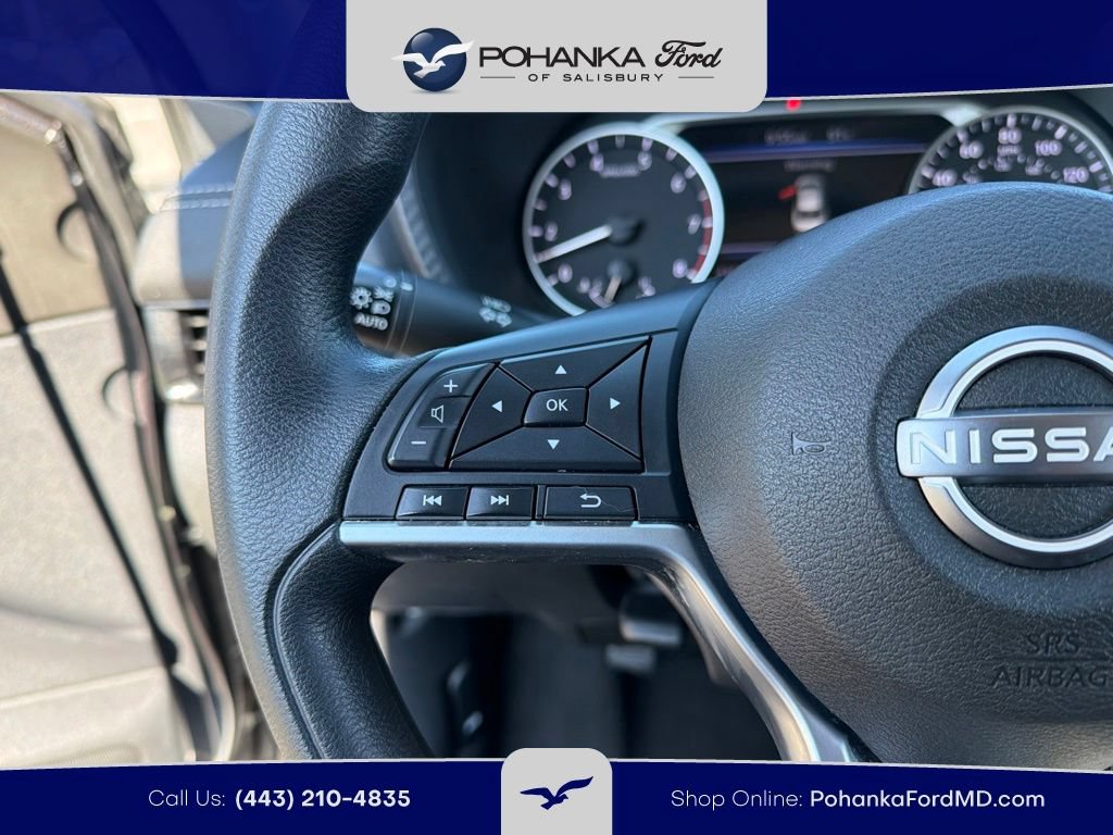 Used 2025 Nissan Sentra SV FWD image 16