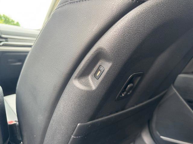 Used 2025 Kia Sportage EX w/ Premium Package FWD image 18