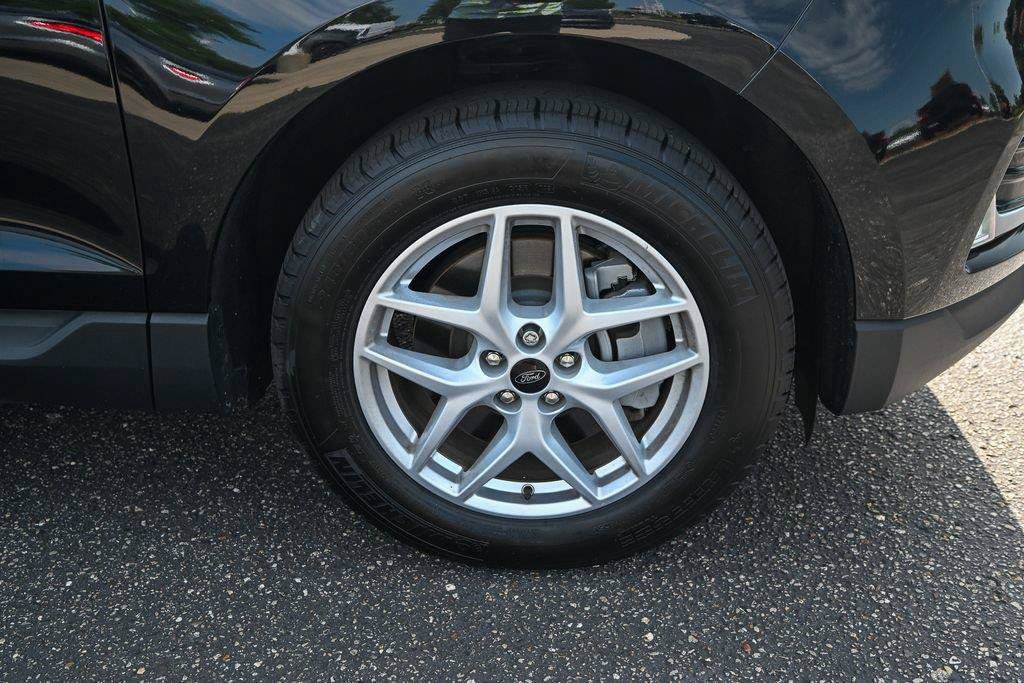 Certified 2024 Ford Edge SEL w/ Convenience Package AWD/4WD image 16